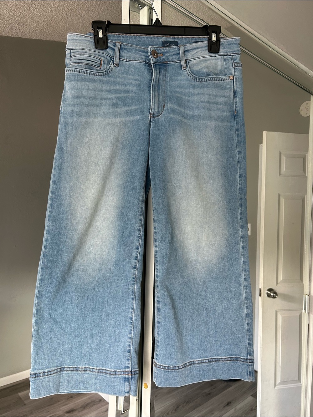 J. Jill Denim Wide Leg Crop Jeans Size 6P Light Wash